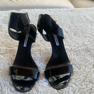 Manolo Blahnik Black Patent Heels Designer size 38.5!